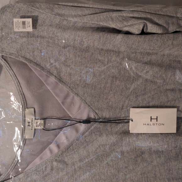 Halston Top - Picture 2 of 9
